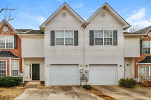 featured image of 1462 Riverrock Ct