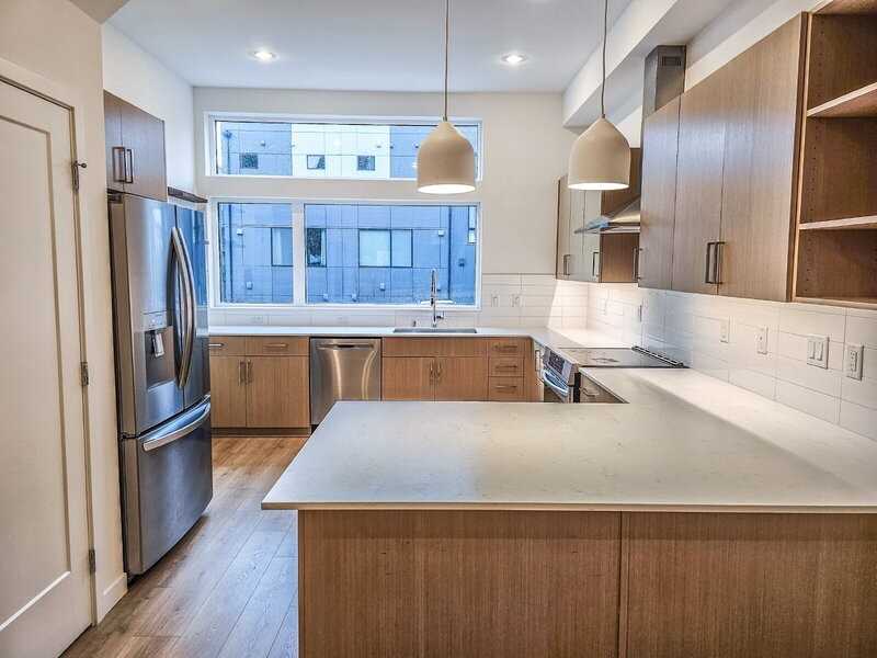 2425 S Plum St - Photo 4 of 18