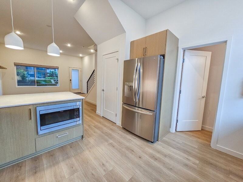 2425 S Plum St - Photo 7 of 18