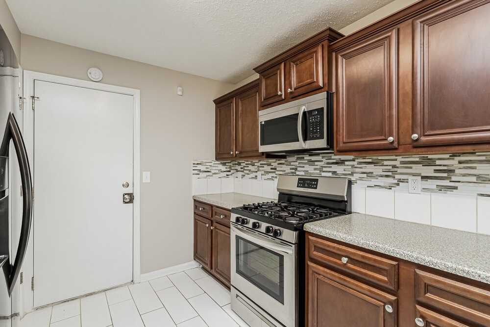 75 Colser Dr - Photo 7 of 17