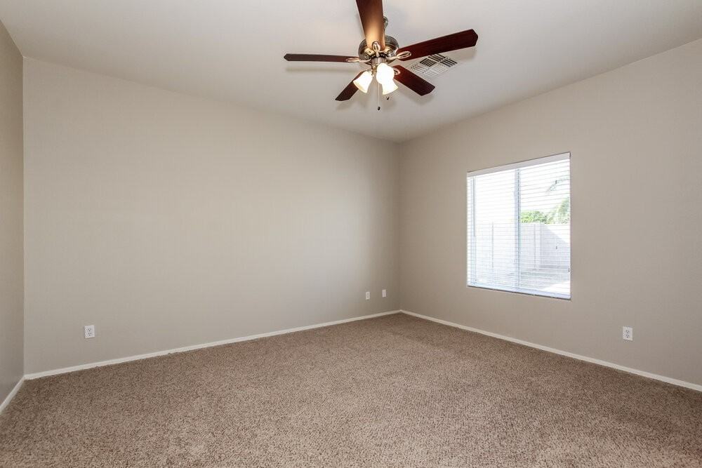 13148 W Redfield Rd - Photo 6 of 15