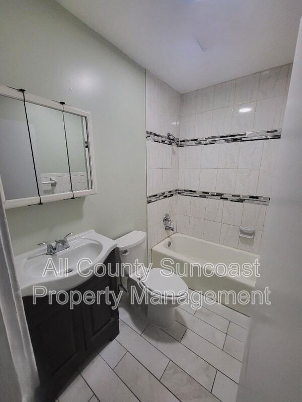 905 Lotus Path - Photo 6 of 14