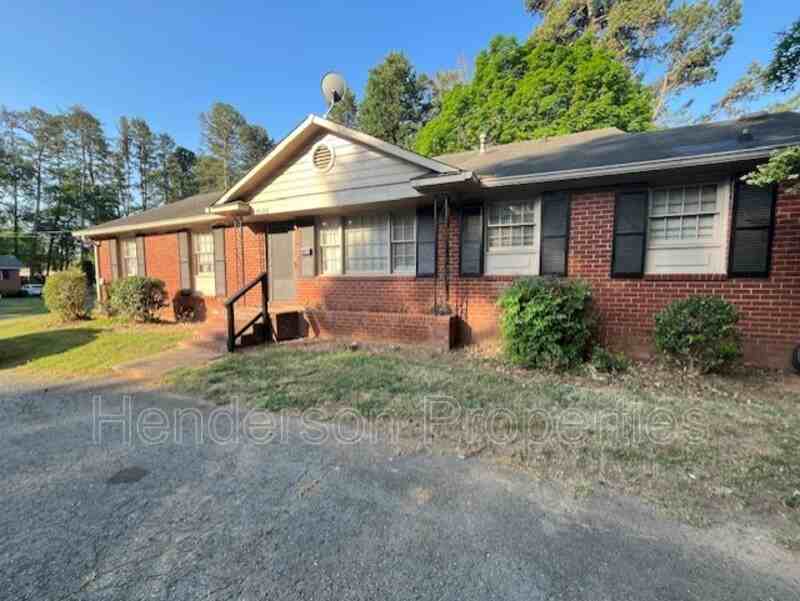 2919 Amity Garden Ct - Photo 2 of 15