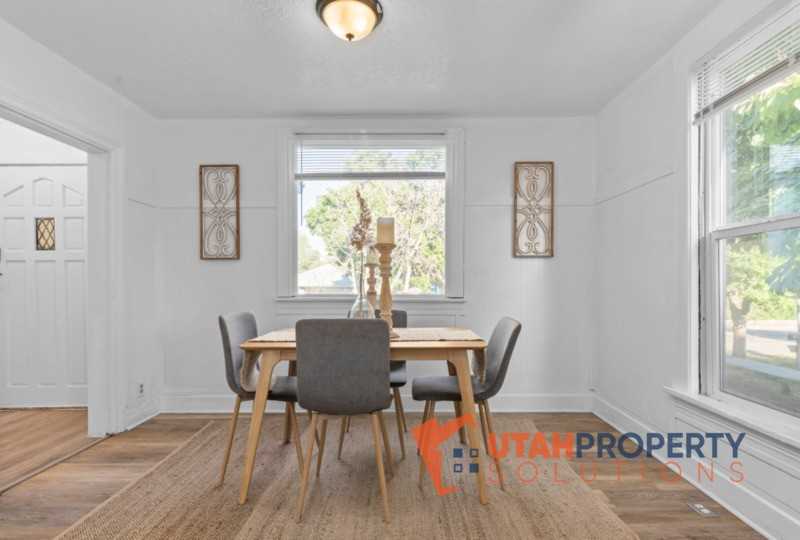 2263 S Green St - Photo 6 of 10