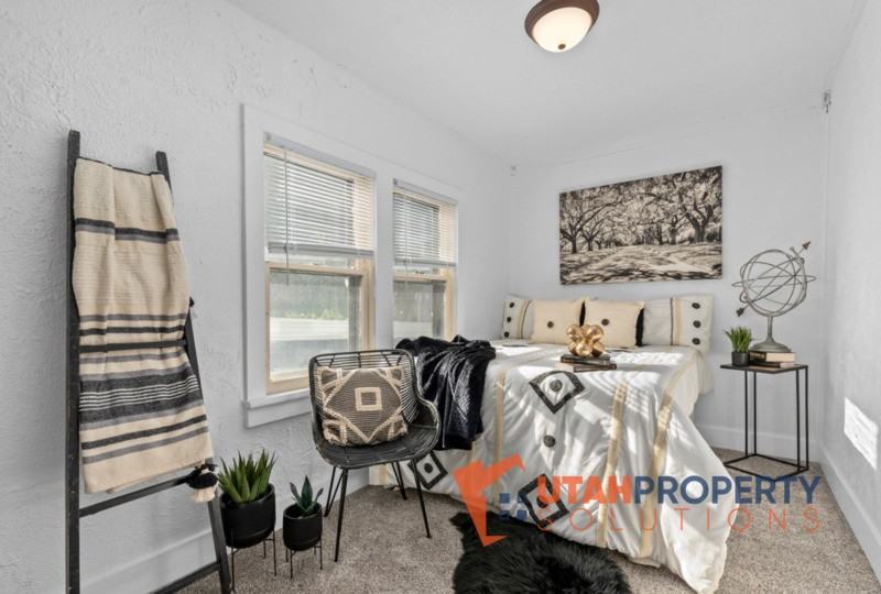 2263 S Green St - Photo 7 of 10