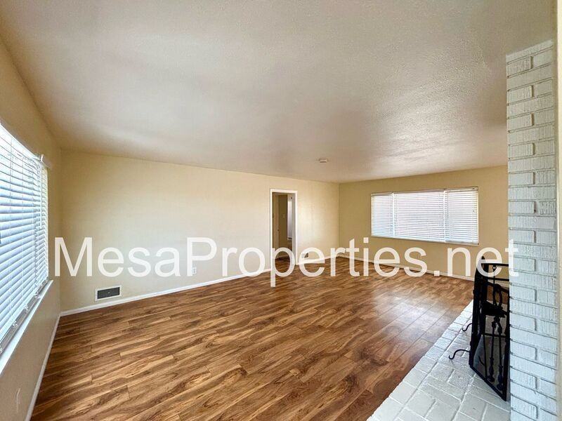 15090 Acoma Rd - Photo 4 of 27