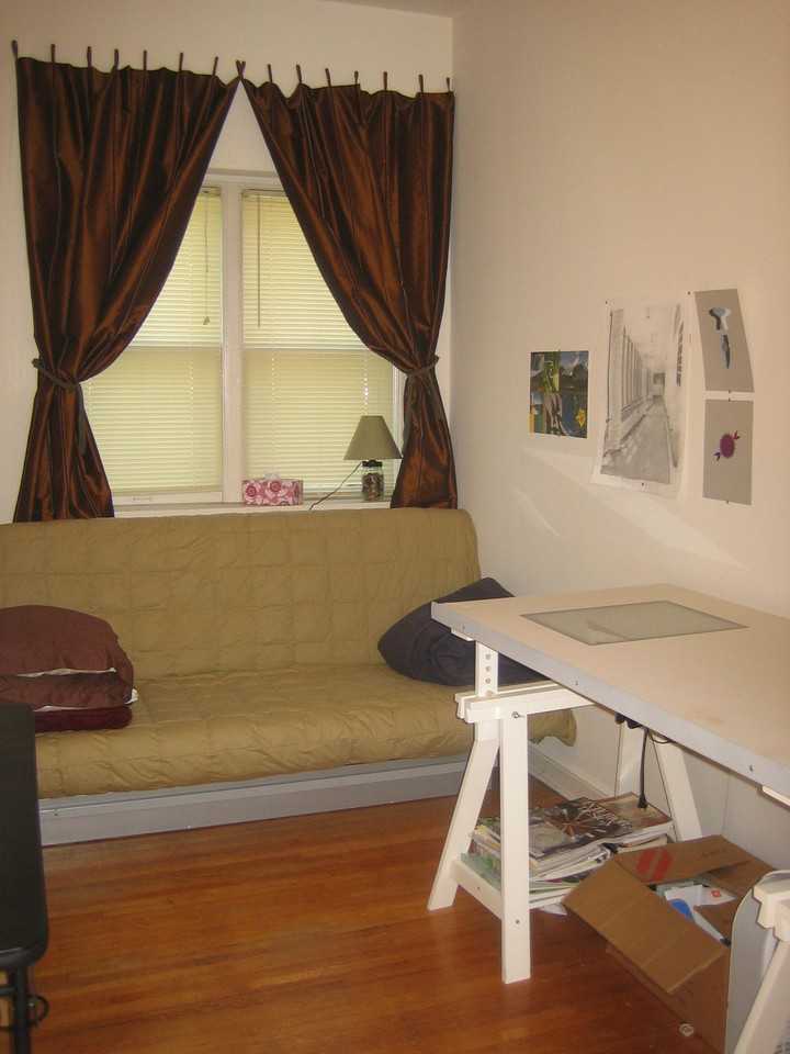 586 Holly Avenue - Photo 6 of 19