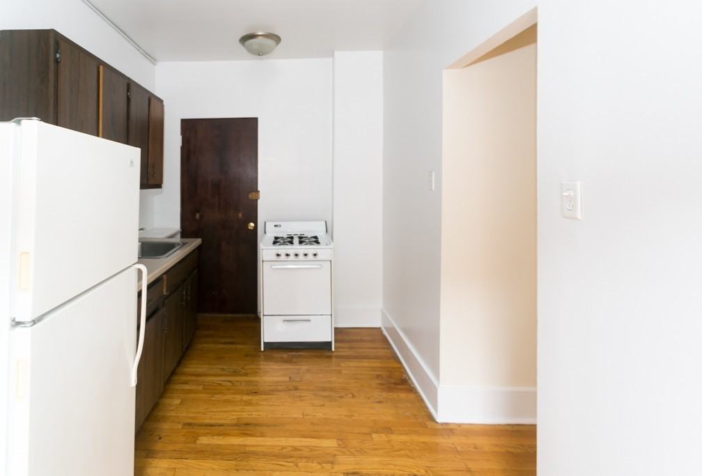 957 W Cornelia Ave #2A - Photo 3 of 19