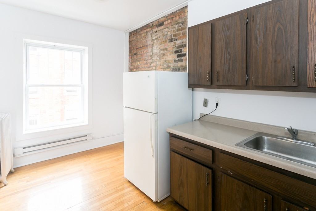 957 W Cornelia Ave #2A - Photo 4 of 19