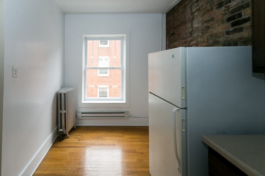 957 W Cornelia Ave #2A - Photo 5 of 19