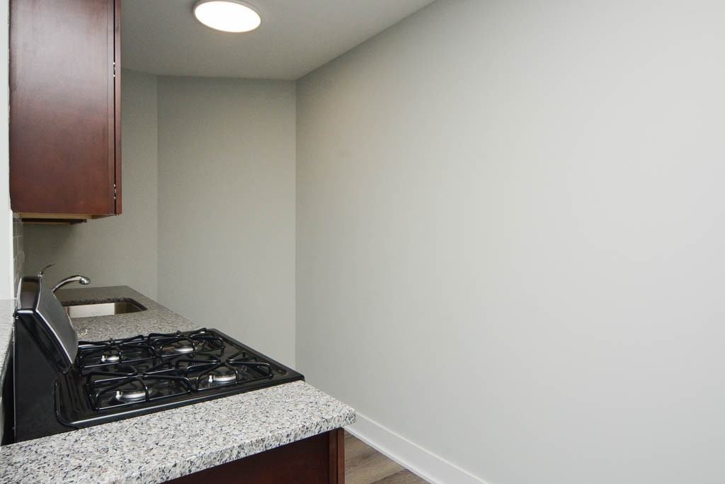 730 Judson Ave #06 - Photo 3 of 21