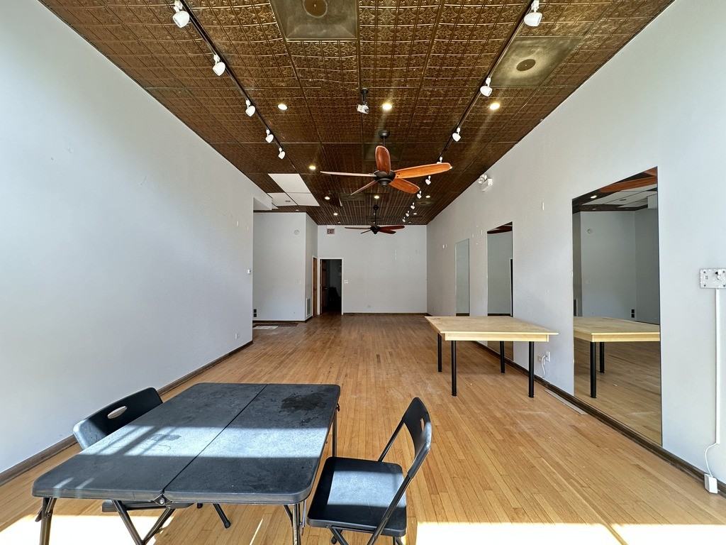 2138 W Chicago Ave - Photo 7 of 21