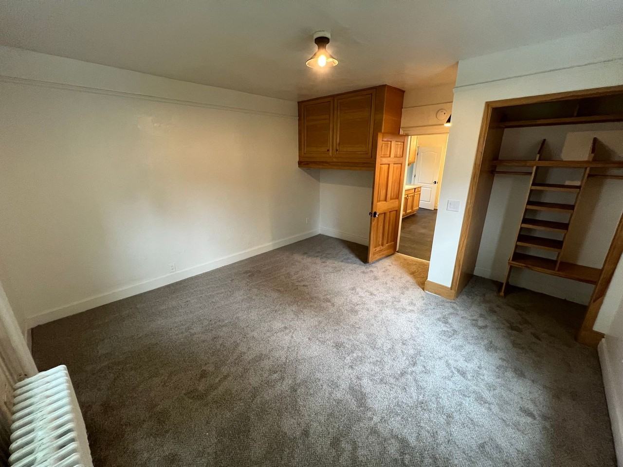 1531 N Jackson St - Photo 2 of 8
