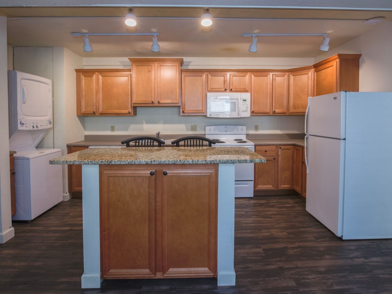 512 E Stoughton St. - Photo 3 of 8