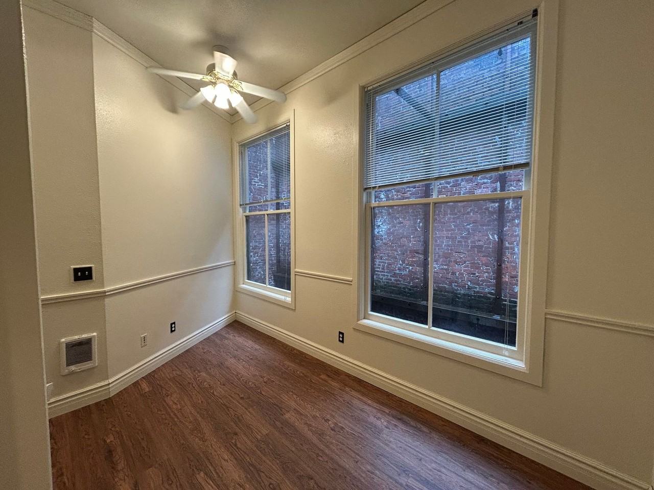 #397 ST. JAMES APARTMENTS - Photo 6 of 10