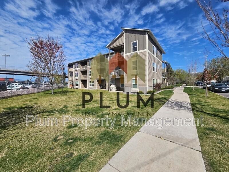 1245 Waverly St #202 - Photo 3 of 23