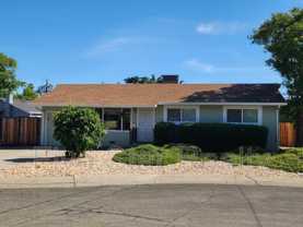 544 Laurel Dr - Photo 1 of 1