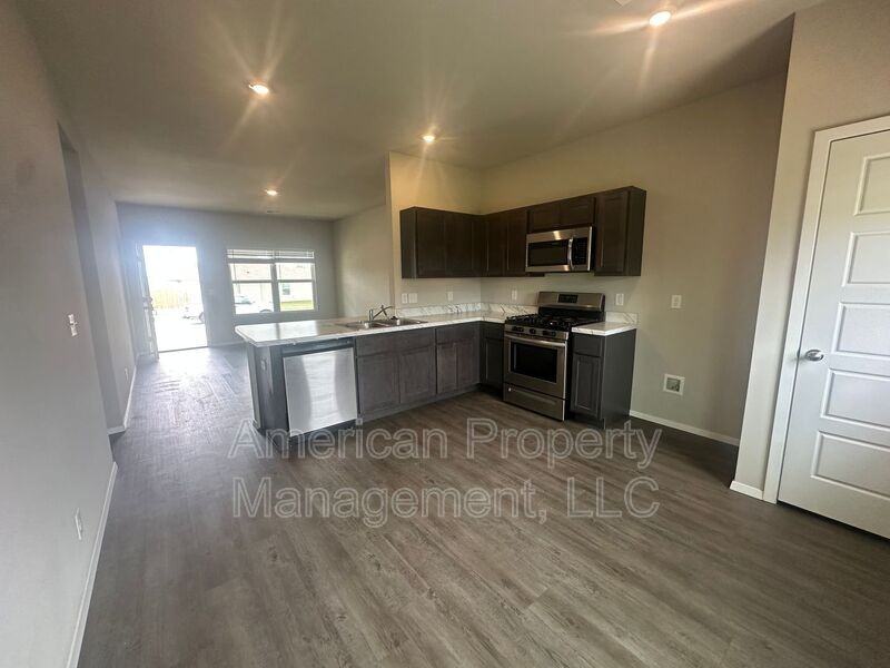 1107 W Abilene Rd - Photo 4 of 29