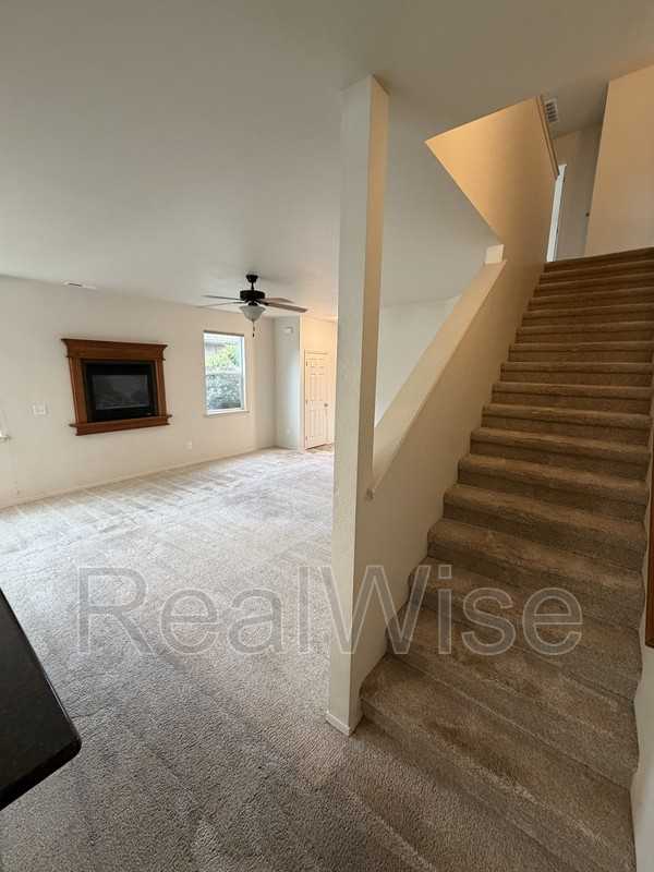 623 Heber Ln - Photo 6 of 31
