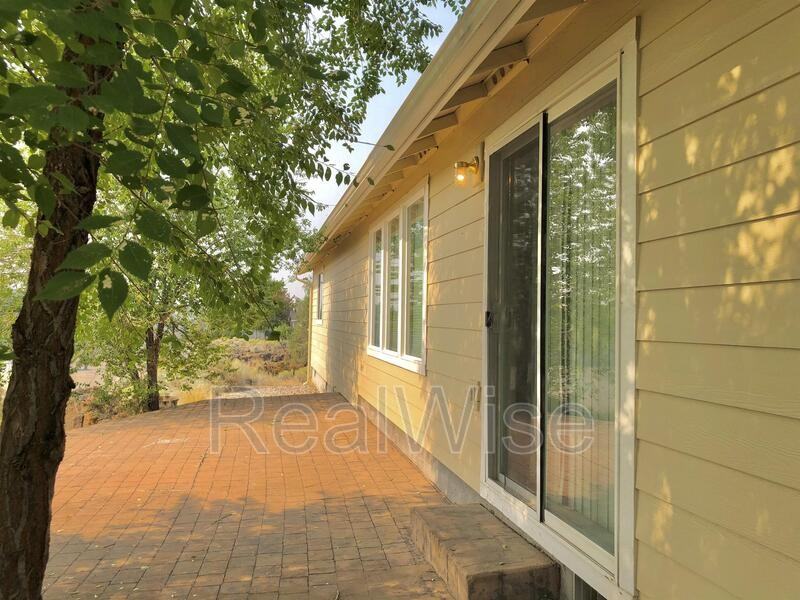 2131 Nw Canyon Ct - Photo 4 of 14