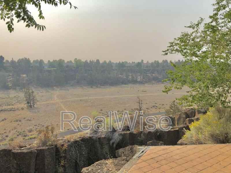 2131 Nw Canyon Ct - Photo 5 of 14