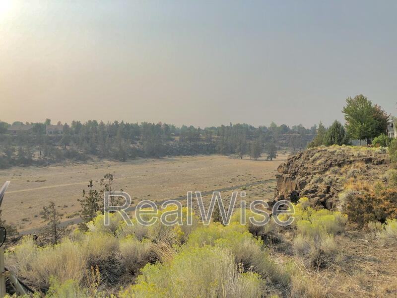 2131 Nw Canyon Ct - Photo 7 of 14