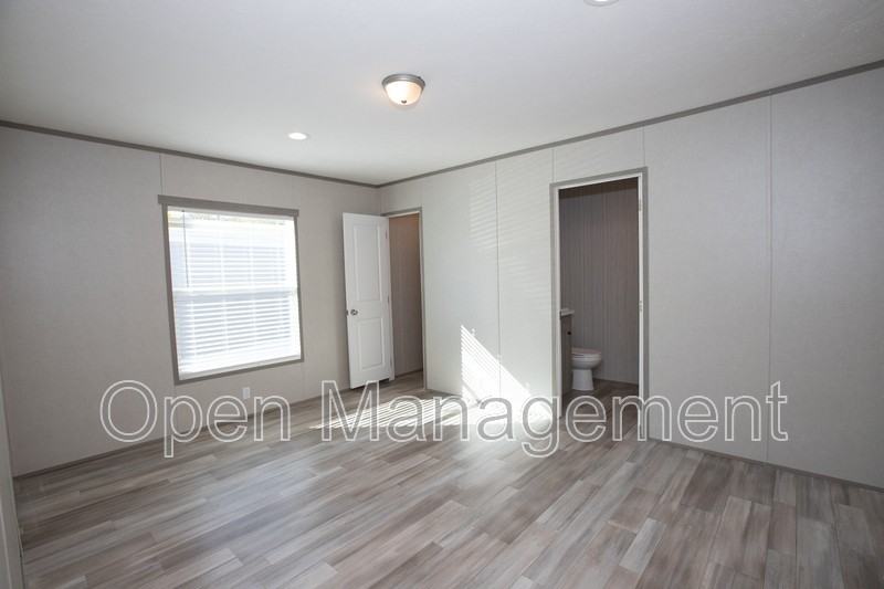 7534 E Us Hwy - Photo 6 of 15