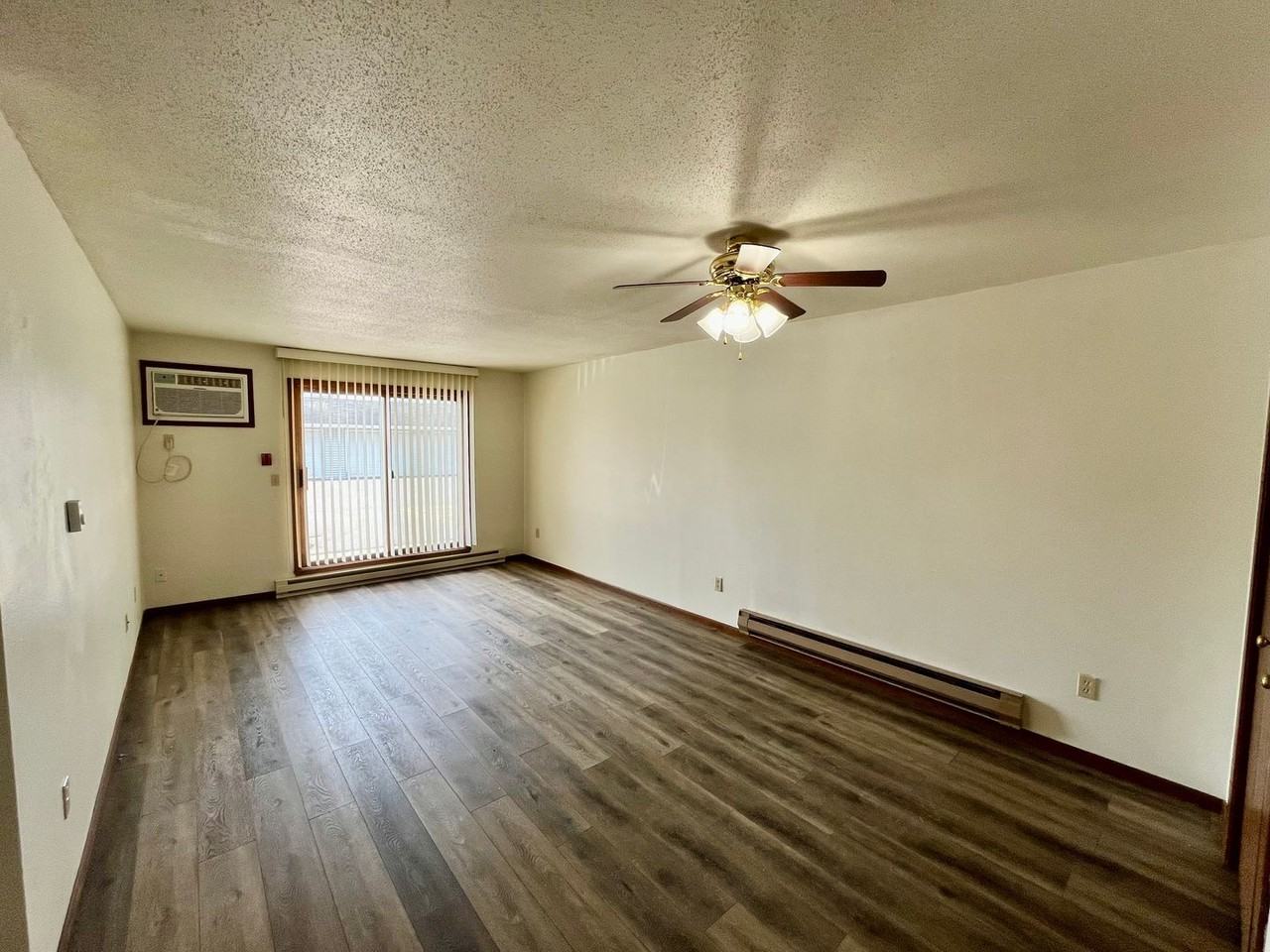 806 S State Street - Photo 3 of 23
