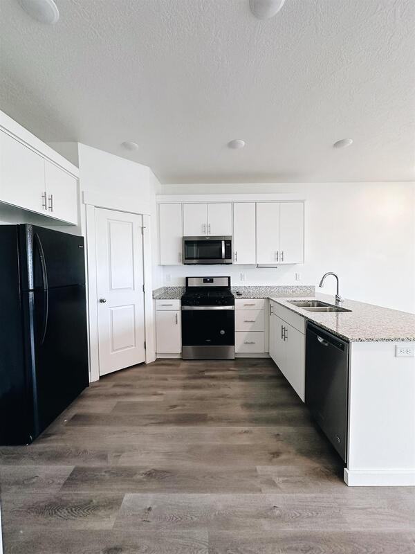 911 Wn #A03 - Photo 2 of 14