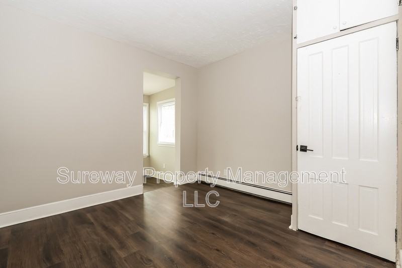 300 Darcy Ave #A - Photo 6 of 10