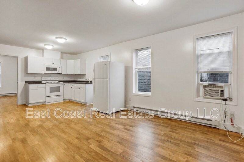 207 N Mulberry St #3 - Photo 3 of 22