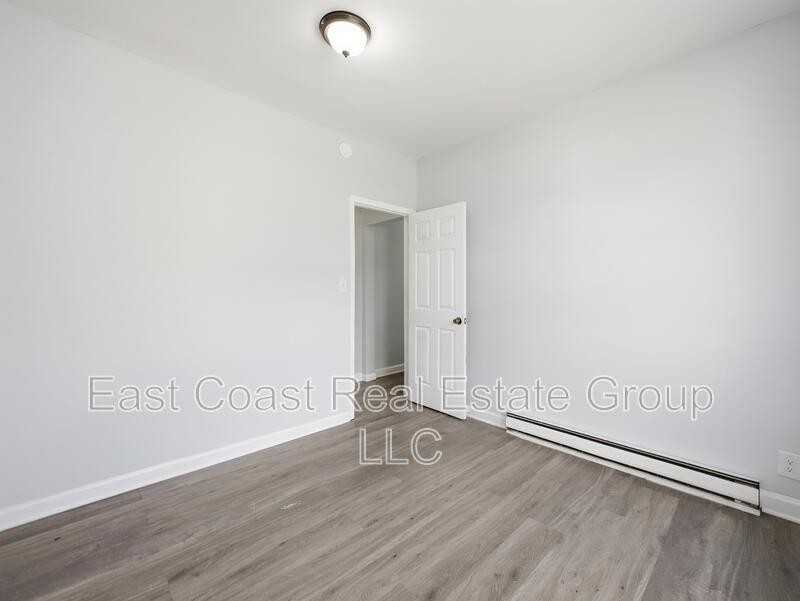 505 W Church St #1W - Photo 7 of 14