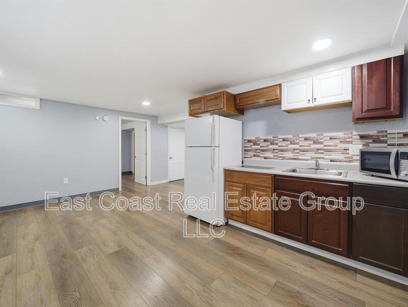 503 W Church St - Photo 5 of 8