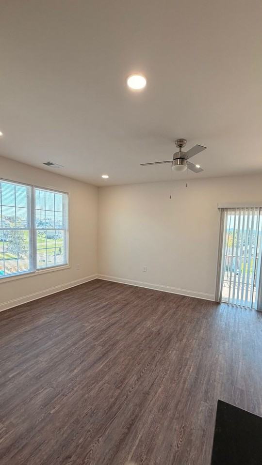 703 Clay Street - Photo 5 of 18