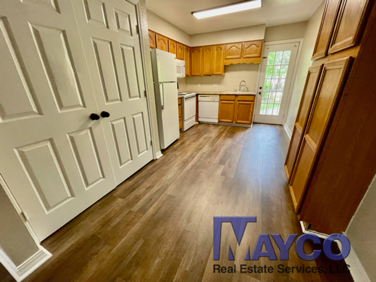 Grand Oaks Apartment Homes - Photo 7 of 19