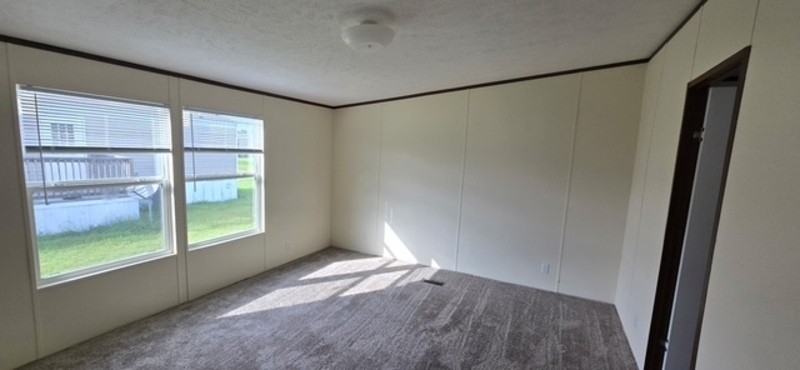 254 Banyan Ave - Photo 5 of 6