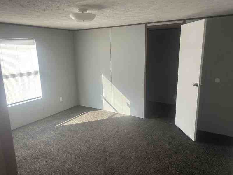 306 Banyan Ave - Photo 4 of 4