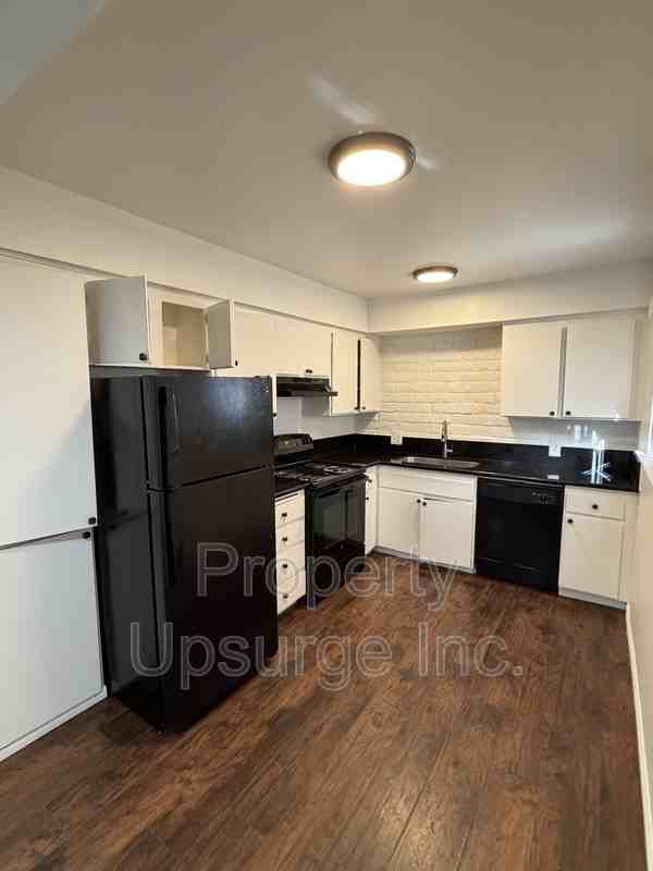 330 Bird St #15 - Photo 4 of 32