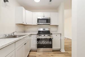 featured image of 1102 Campbell St #A