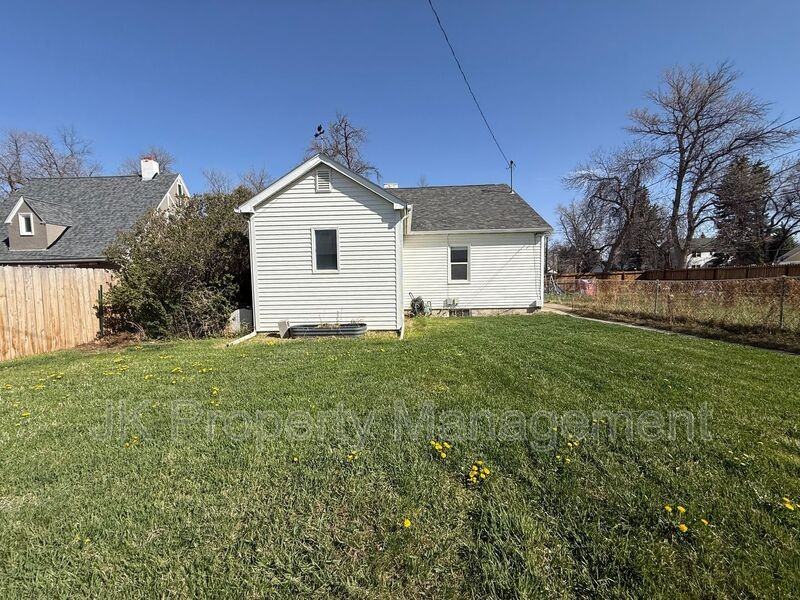 2920 3rd Ave N - Photo 4 of 50