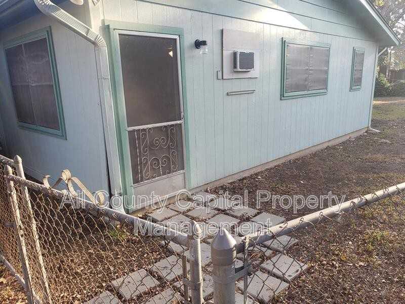 609 Bissonet Ln #609 - Photo 3 of 13