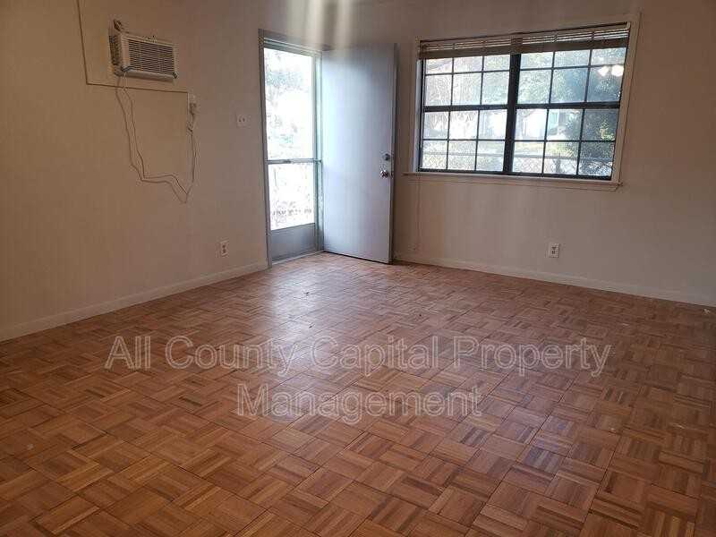 609 Bissonet Ln #609 - Photo 4 of 13