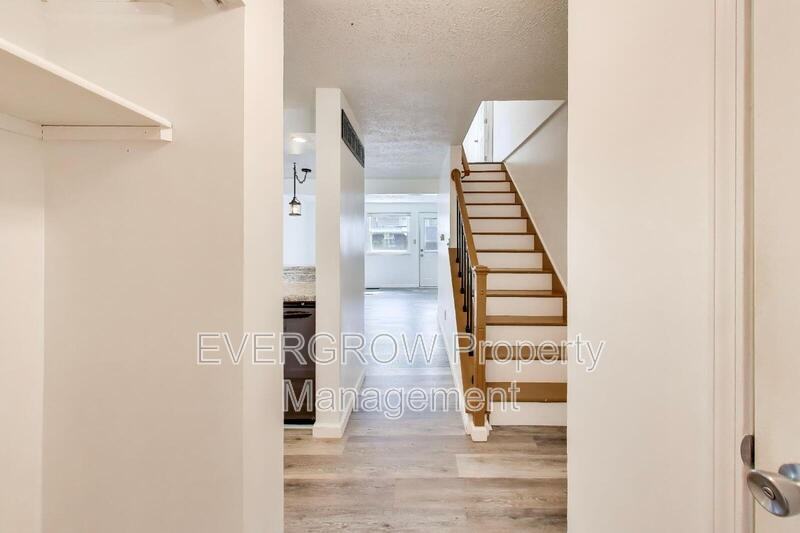 3741 Lima Ct - Photo 4 of 28