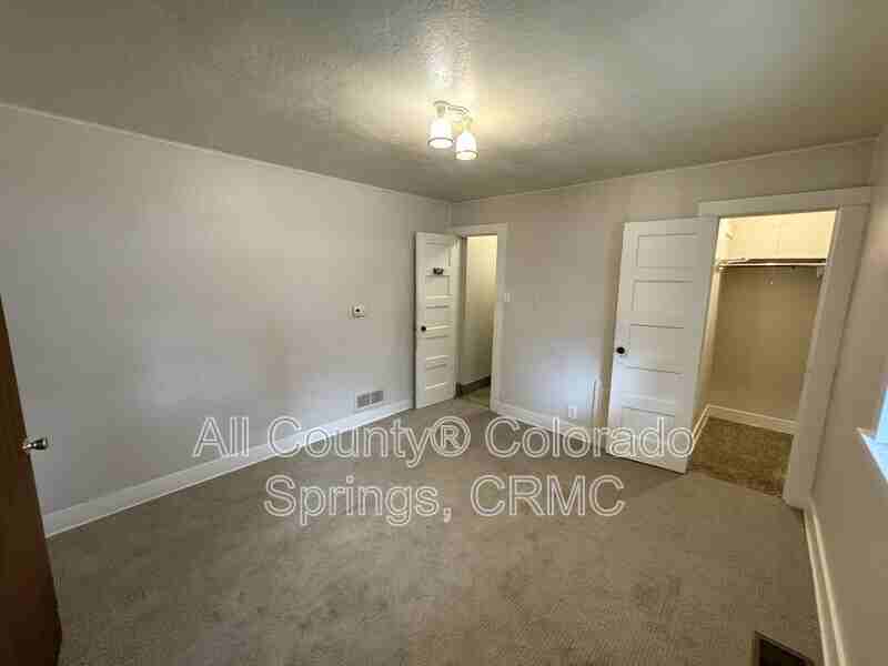 1431 W Kiowa St #2 - Photo 7 of 11