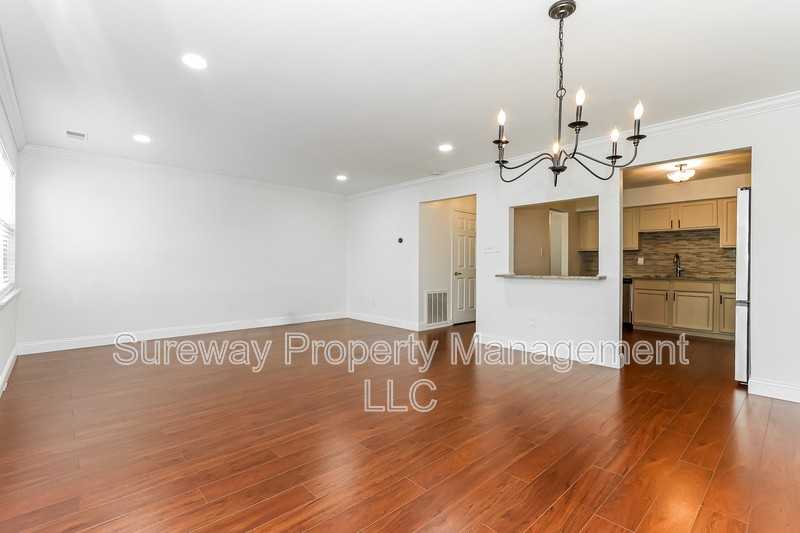 2 Salisbury Ct - Photo 5 of 20