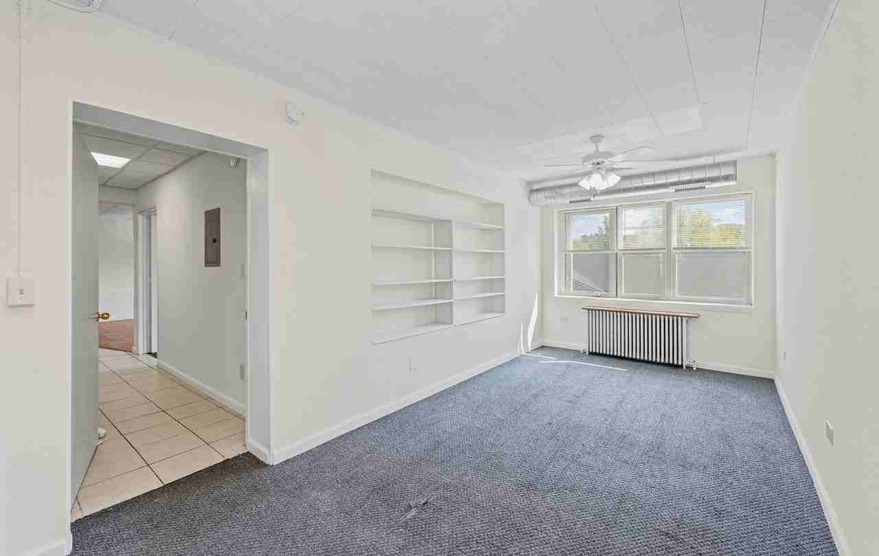 811 W Springfield - Photo 6 of 17