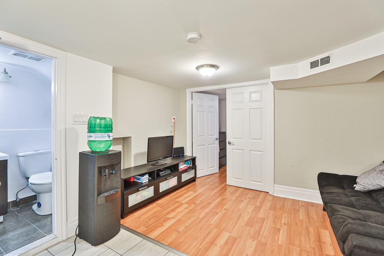 16 Yarrow Road - Photo 4 of 10