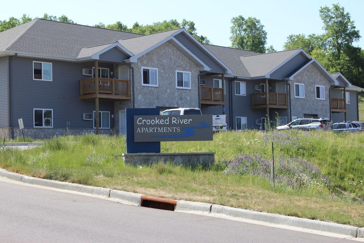 Crooked River Apartments - Photo 2 of 11