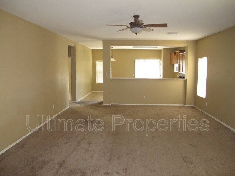 15285 W Shaw Butte Dr - Photo 3 of 3