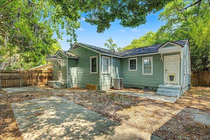 2149 Vermont Ave - Photo 5 of 23